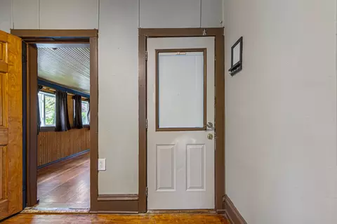 Entry Way - 3 6th Ave NW, Faribault, MN 55021 photo 3 of 3