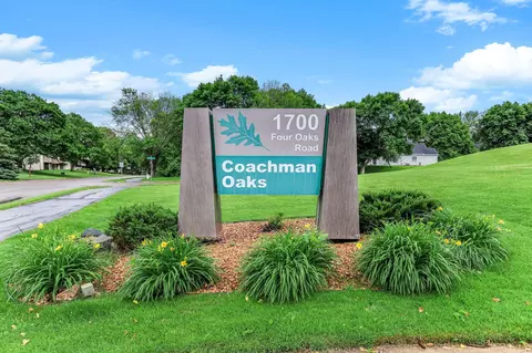 View/Area - 1700 Four Oaks Rd #331, Eagan, MN 55121 photo 1 of 3