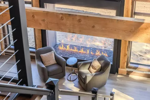 Living - Cragun's South Beach #739 3bdrm Lake Irma, Brainerd, MN 56401 photo 2 of 6