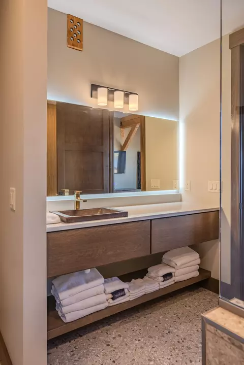 Bath - Cragun's South Beach #739 3bdrm Lake Irma, Brainerd, MN 56401 photo 5 of 5