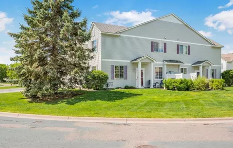 13050 Europa Trail Way N #E, Hugo, MN 55038