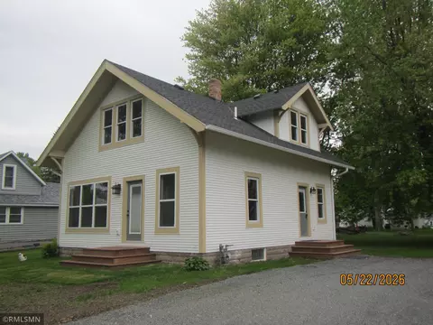 28830 Old Towne Rd, Chisago City, MN 55013