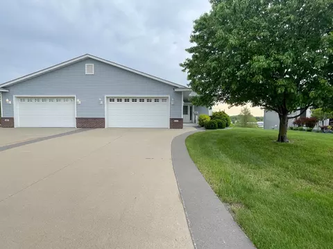 414 4th Ave SE, Lonsdale, MN 55046