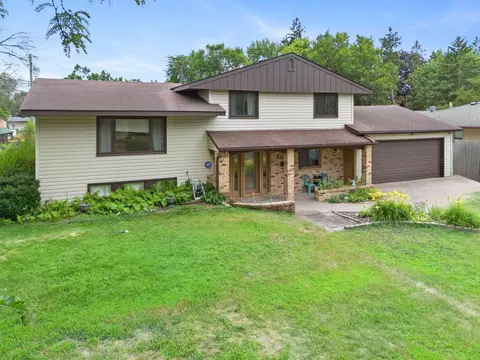 2607 64th Ave N, Brooklyn Center, MN 55430