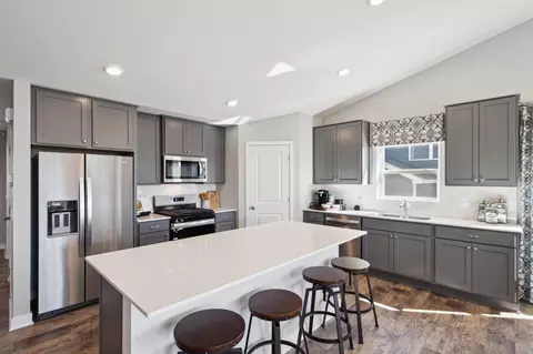 17436 Dulles Ln, Lakeville, MN 55044