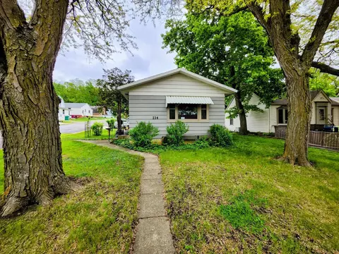234 River St, Jackson, MN 56143
