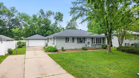 2900 115th Ln NW, Coon Rapids, MN 55433
