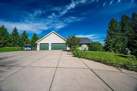 438 320th St, Knapp, WI 54749