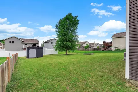 Exterior - 925 Highview Loop SE, Pine City, MN 55063 photo 3 of 5