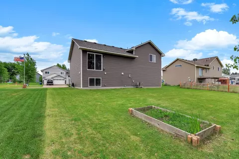 Exterior - 925 Highview Loop SE, Pine City, MN 55063 photo 5 of 5