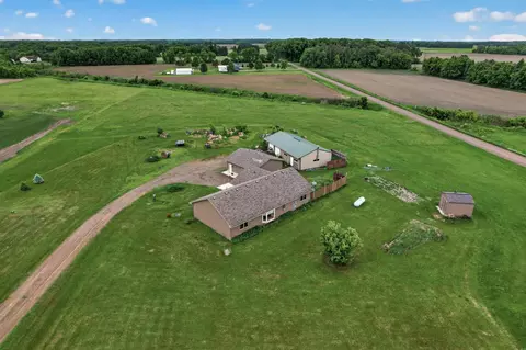 7725 Dolphin Rd, Princeton, MN 55371