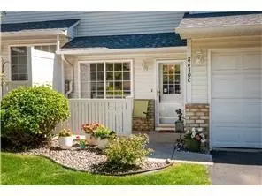 8630 Quarry Ridge Ln #C, Woodbury, MN 55125