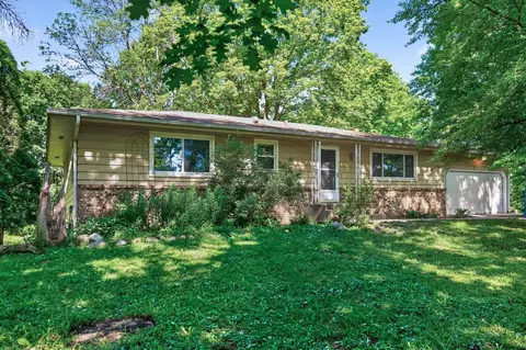 10761 Crow Hassan Park Rd, Hanover, MN 55341