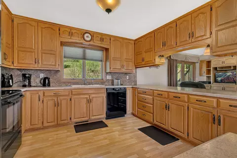 Kitchen - 25705 County Road 2, Saint Cloud, MN 56301 photo 2 of 5
