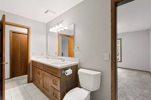 Bath - 116 Douglas Dr, Buffalo, MN 55313 photo 3 of 4