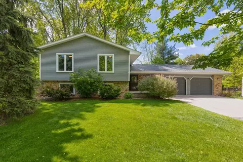 116 Douglas Dr, Buffalo, MN 55313