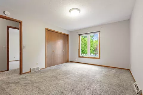 Bedroom - 116 Douglas Dr, Buffalo, MN 55313 photo 1 of 9