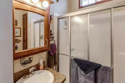 Bath - 20174 Rudbeck Rd UNIT 16, Brainerd, MN 56401 photo 2 of 2