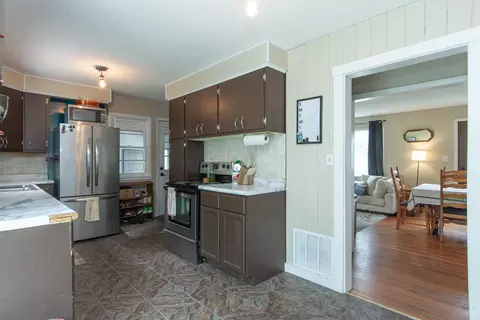 Kitchen - 1415 S 6th St, Brainerd, MN 56401 photo 2 of 3