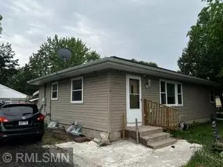 1066 Beatrice St, Eagan, MN 55121