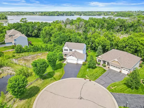 2215 Lake Cir, Victoria, MN 55386