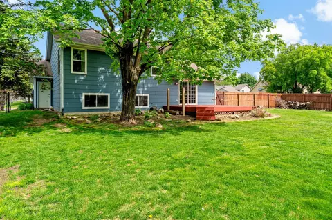Exterior - 979 Pointe Way, Eagan, MN 55123 photo 9 of 10
