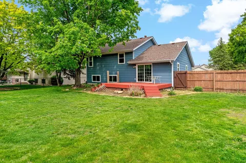 Exterior - 979 Pointe Way, Eagan, MN 55123 photo 2 of 10