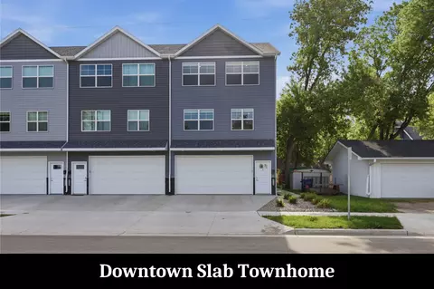911 7th St N, Fargo, ND 58102