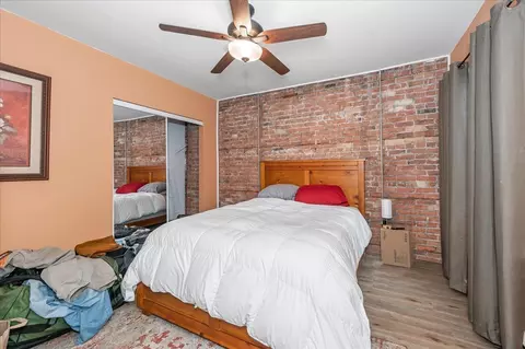 Bedroom - 830 E 2nd St, Duluth, MN 55805 photo 3 of 8