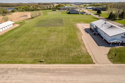 302 E Pike St, Osakis, MN 56360 photo 2