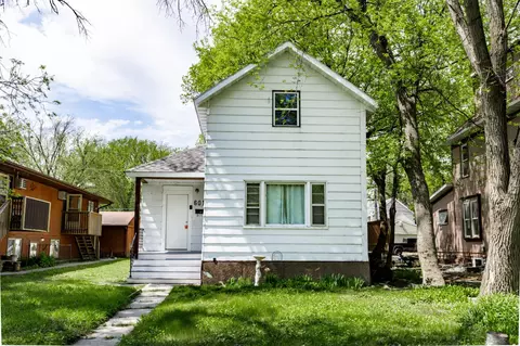 601 10th St S, Fargo, ND 58103