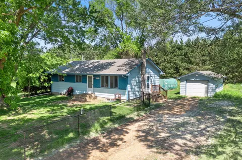 2271 335th Ln NE, Cambridge, MN 55008