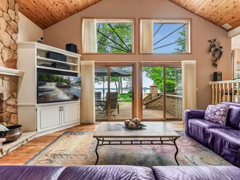 Living - 5321 Bartlett Blvd, Mound, MN 55364 photo 2 of 2