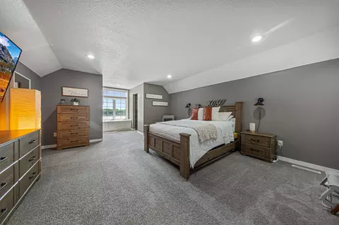 Bedroom - 2119 199th St W, Faribault, MN 55021 photo 4 of 5