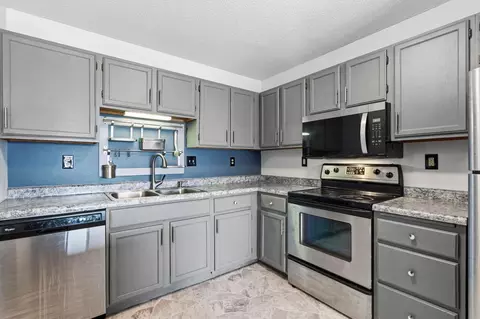 66 9th St E #1614, Saint Paul, MN 55101