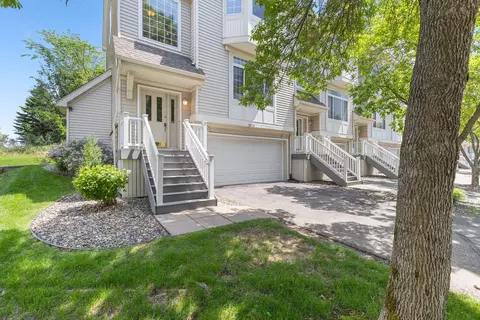 8828 Brunell Way, Inver Grove Heights, MN 55076