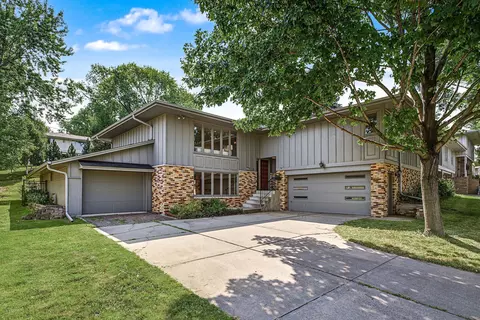 3517 Coolidge St NE, Saint Anthony, MN 55418