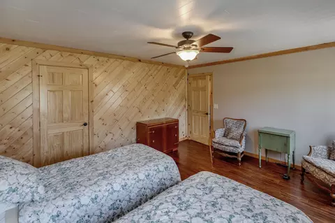 Bedroom - 204 N 2nd St, Brainerd, MN 56401 photo 4 of 6