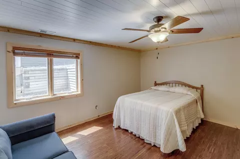 Bedroom - 204 N 2nd St, Brainerd, MN 56401 photo 5 of 6