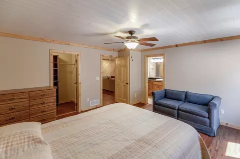 Bedroom - 204 N 2nd St, Brainerd, MN 56401 photo 6 of 6