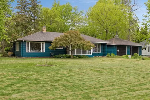 641 E 5th St, New Richmond, WI 54017