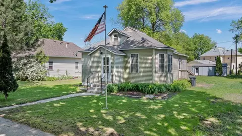 102 E Lyon St, Minneota, MN 56264