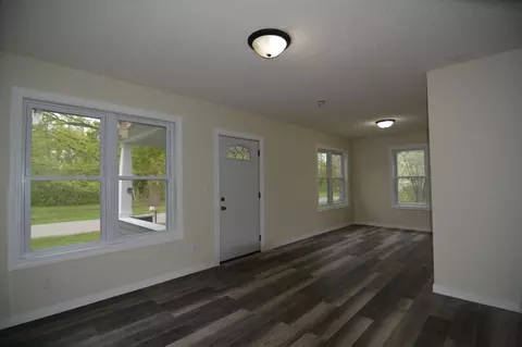 Living - 340 River Dr W, Milaca, MN 56353 photo 3 of 3