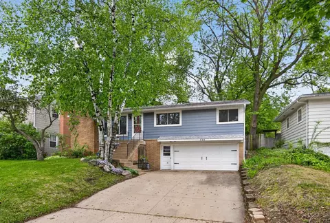 548 22nd St NE, Rochester, MN 55906
