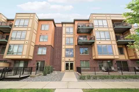 1070 Grandview Ct NE #300, Columbia Heights, MN 55421