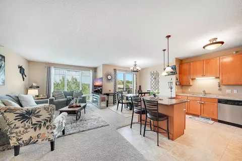 1070 Grandview Ct NE #300, Columbia Heights, MN 55421