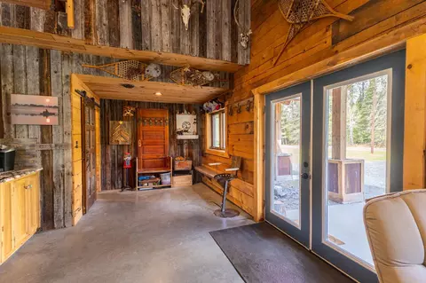 Entry Way - 55893 Dove Ln, Northome, MN 56661 photo 2 of 15