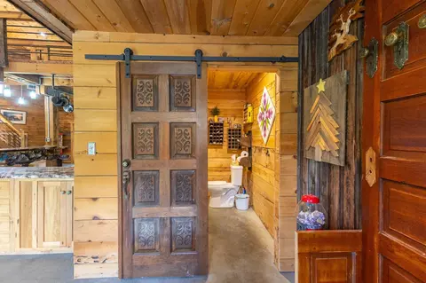 Entry Way - 55893 Dove Ln, Northome, MN 56661 photo 3 of 15