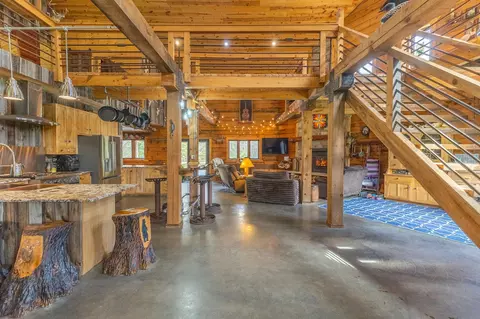 Entry Way - 55893 Dove Ln, Northome, MN 56661 photo 5 of 15