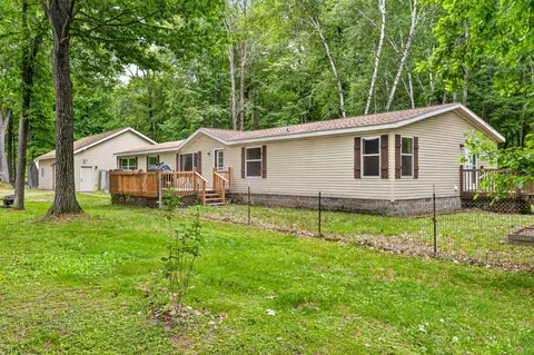20856 Paradise Ln, Brainerd, MN 56401